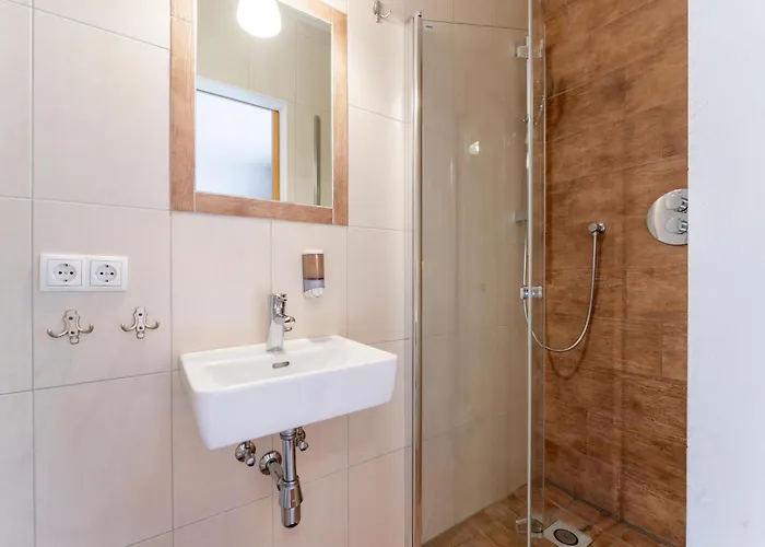 シャレー Vorderjausern *